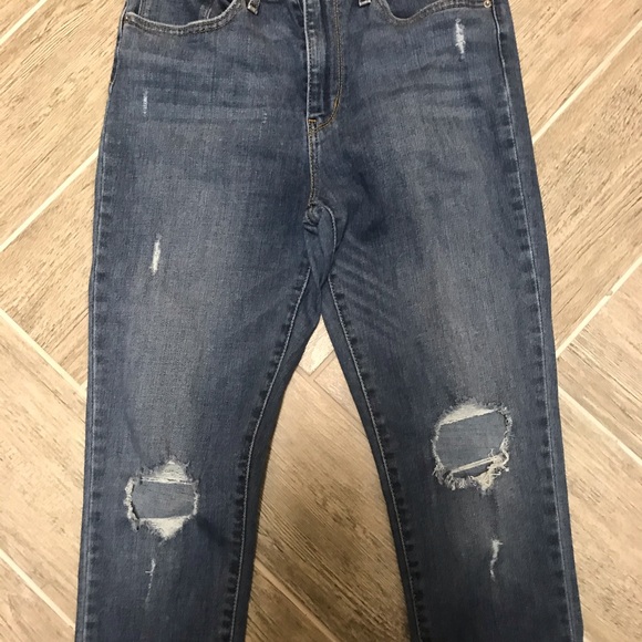 721 High Rise - Picture 5 of 11